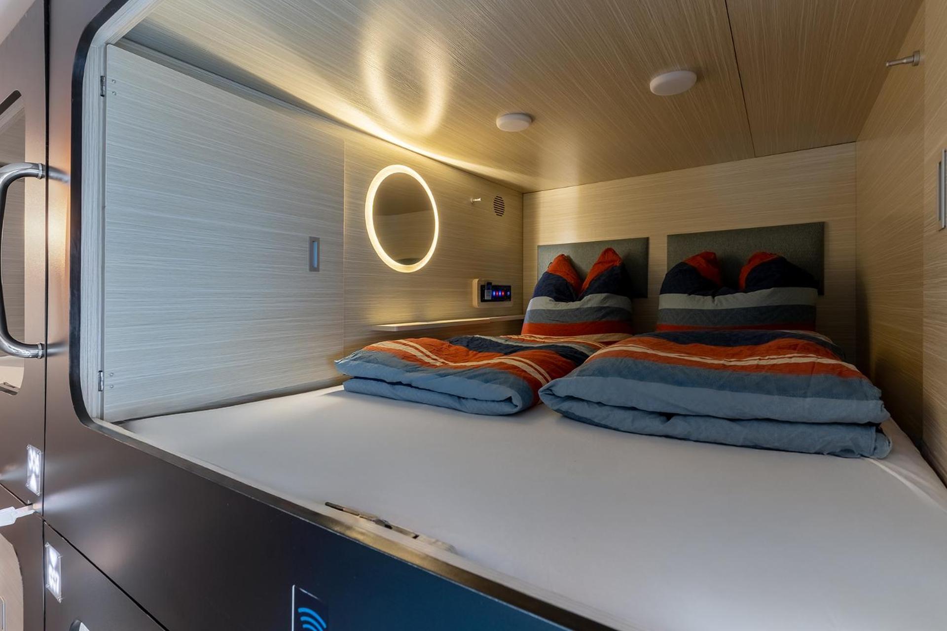 Mue Cubes - Capsule Hotel Basel Eksteriør bilde