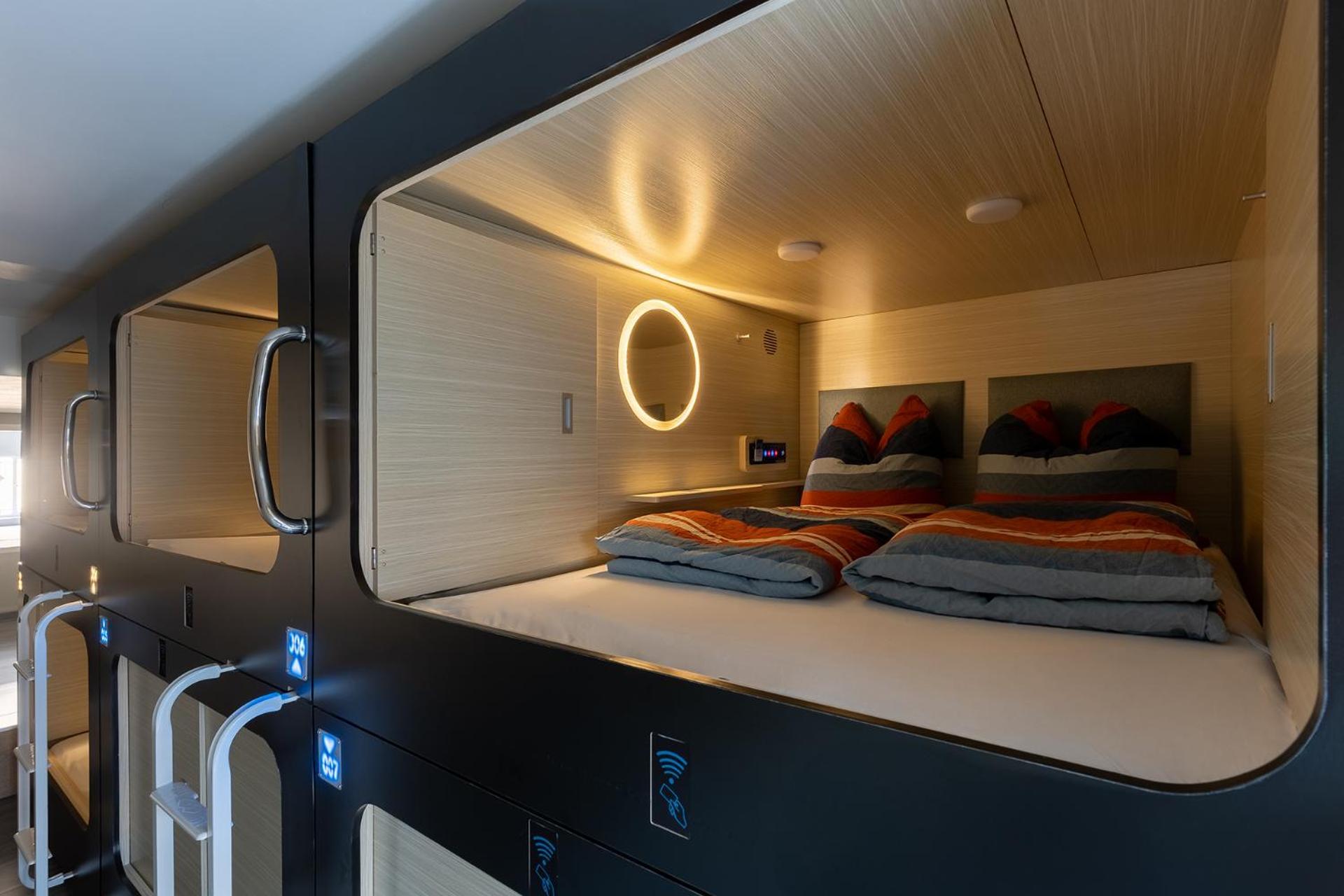 Mue Cubes - Capsule Hotel Basel Eksteriør bilde