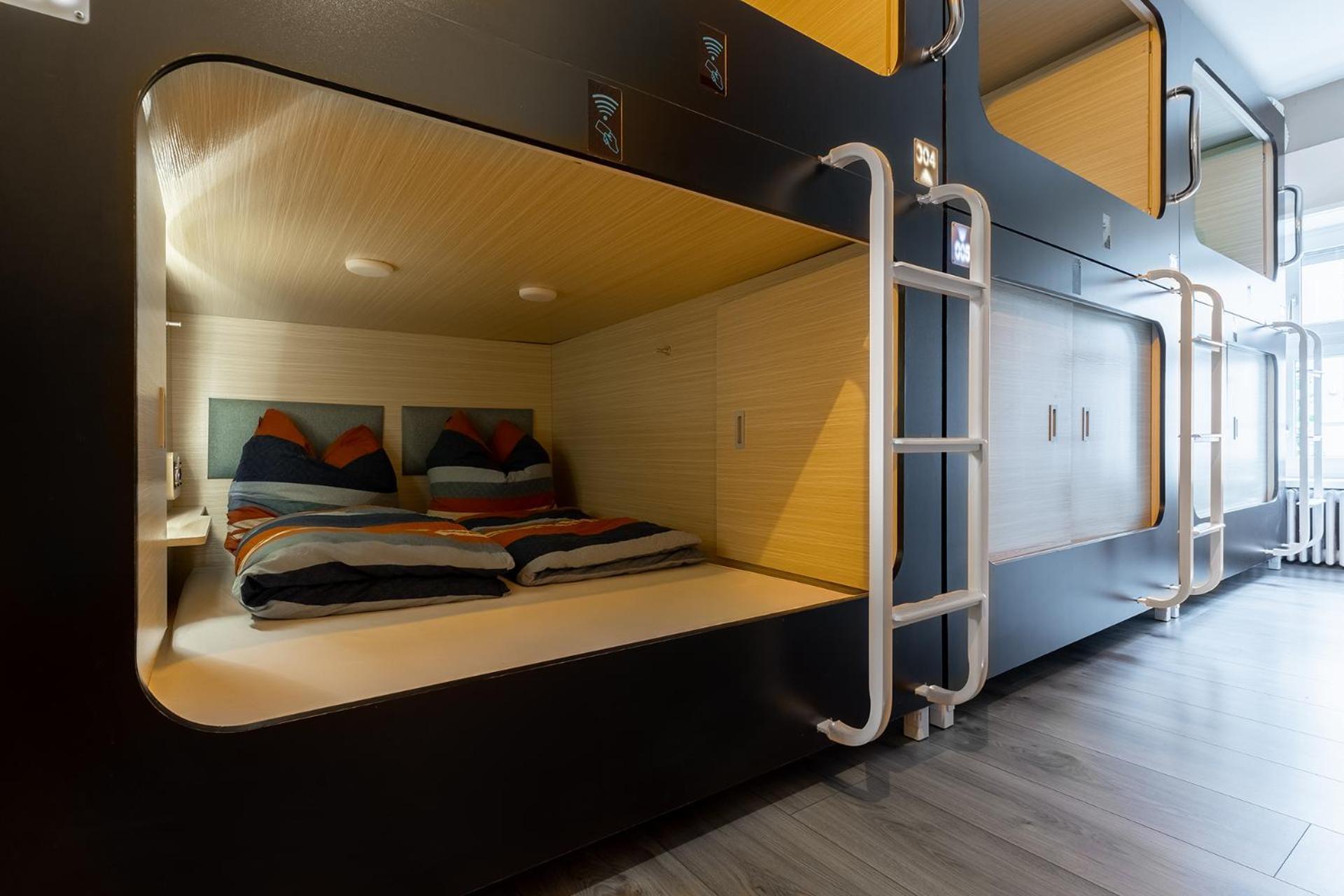 Mue Cubes - Capsule Hotel Basel Eksteriør bilde
