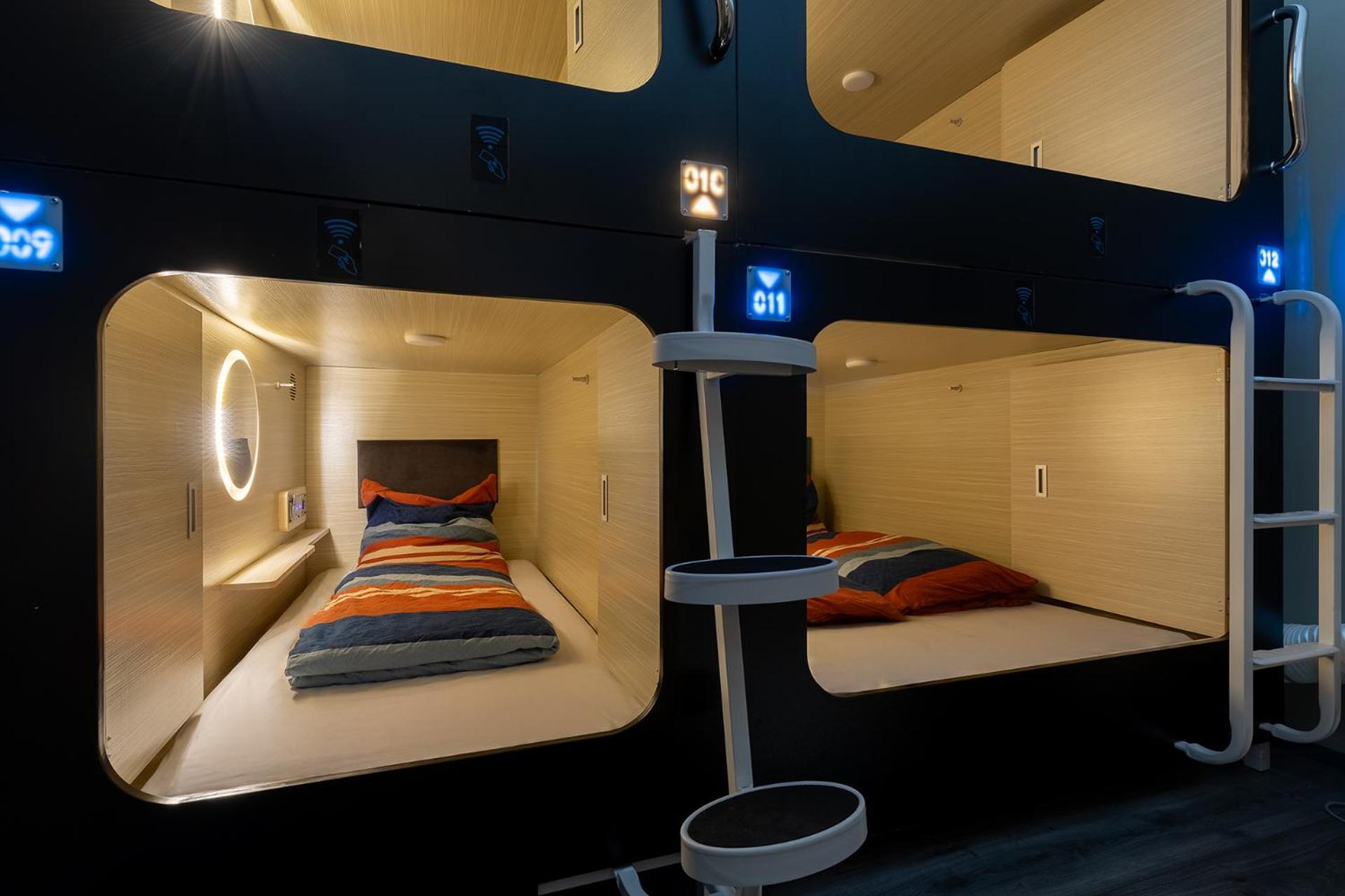 Mue Cubes - Capsule Hotel Basel Eksteriør bilde
